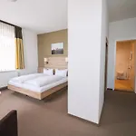 Drei Schwanen